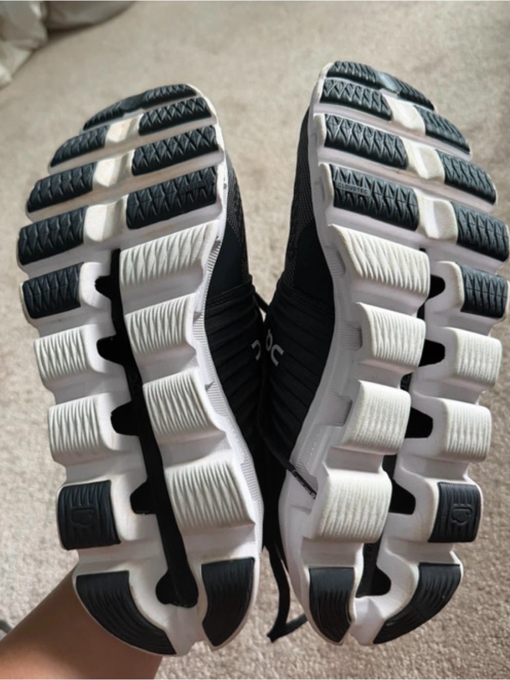 On Cloud Women's Black Athletic Running Shoes - Picture 6 of 6